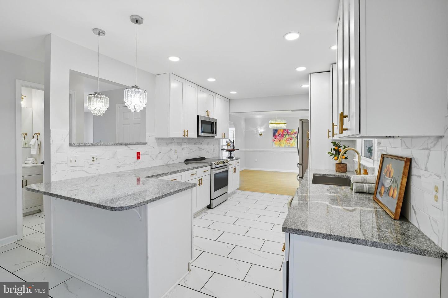 428 WESTSIDE STATION DR, WINCHESTER, Virginia 22601, 5 Bedrooms Bedrooms, ,3 BathroomsBathrooms,Residential,For sale,428 WESTSIDE STATION DR,VAFV2036980 MLS # VAFV2036980