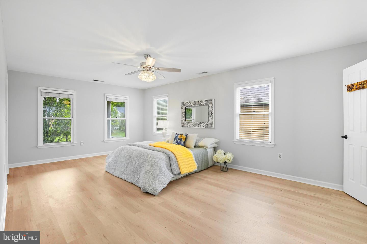 428 WESTSIDE STATION DR, WINCHESTER, Virginia 22601, 5 Bedrooms Bedrooms, ,3 BathroomsBathrooms,Residential,For sale,428 WESTSIDE STATION DR,VAFV2036980 MLS # VAFV2036980