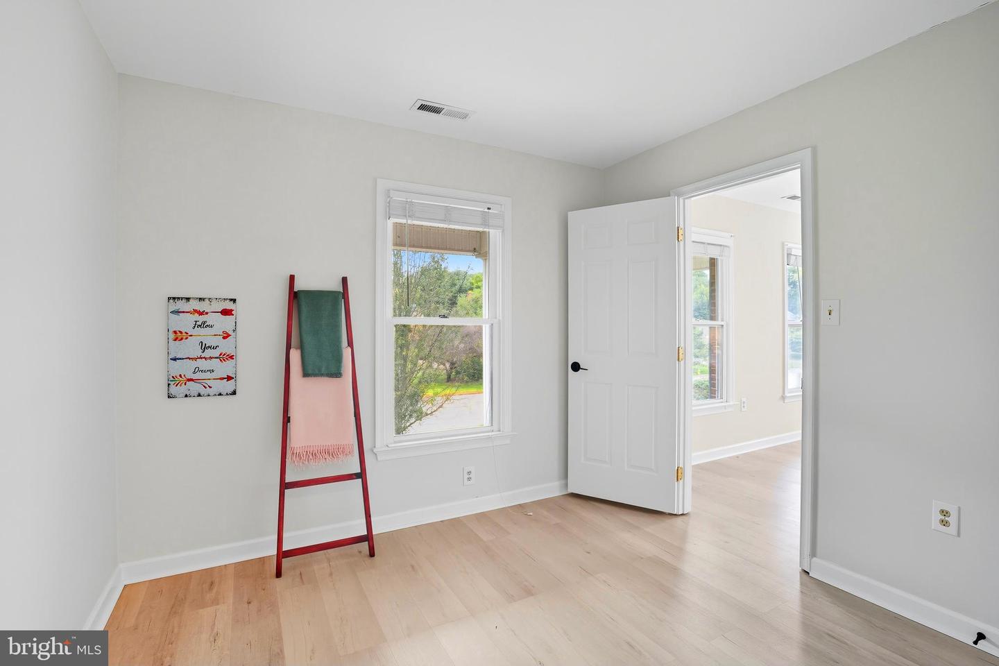 428 WESTSIDE STATION DR, WINCHESTER, Virginia 22601, 5 Bedrooms Bedrooms, ,3 BathroomsBathrooms,Residential,For sale,428 WESTSIDE STATION DR,VAFV2036980 MLS # VAFV2036980