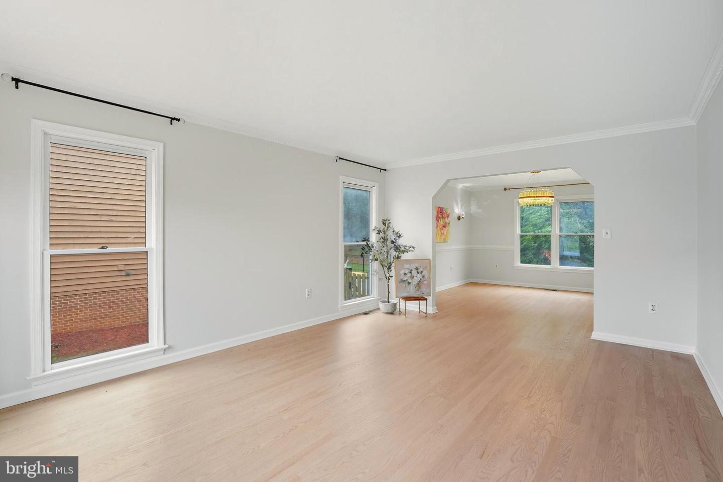 428 WESTSIDE STATION DR, WINCHESTER, Virginia 22601, 5 Bedrooms Bedrooms, ,3 BathroomsBathrooms,Residential,For sale,428 WESTSIDE STATION DR,VAFV2036980 MLS # VAFV2036980