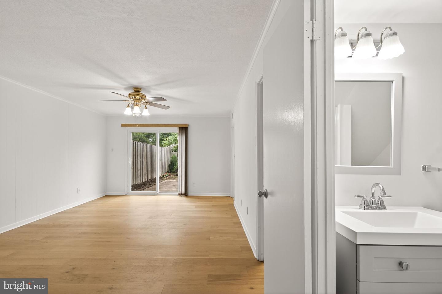 14845 HAYMARKET LN, CENTREVILLE, Virginia 20120, 4 Bedrooms Bedrooms, ,3 BathroomsBathrooms,Residential,For sale,14845 HAYMARKET LN,VAFX2268922 MLS # VAFX2268922