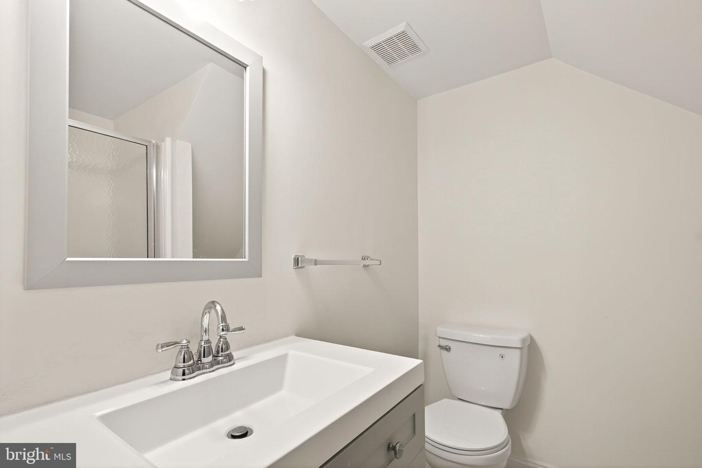 14845 HAYMARKET LN, CENTREVILLE, Virginia 20120, 4 Bedrooms Bedrooms, ,3 BathroomsBathrooms,Residential,For sale,14845 HAYMARKET LN,VAFX2268922 MLS # VAFX2268922