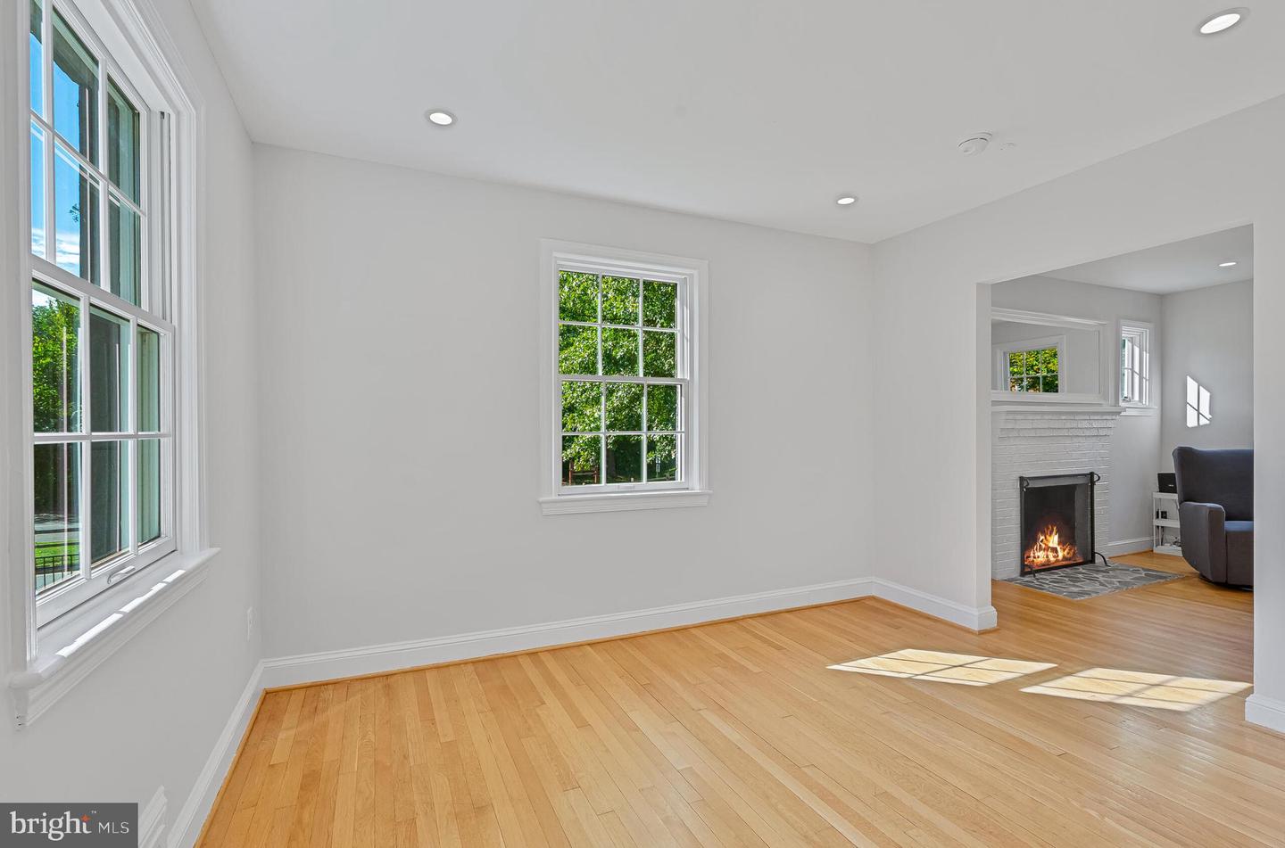 2843 GREENWAY BLVD, FALLS CHURCH, Virginia 22042, 3 Bedrooms Bedrooms, ,3 BathroomsBathrooms,Residential,For sale,2843 GREENWAY BLVD,VAFX2268930 MLS # VAFX2268930