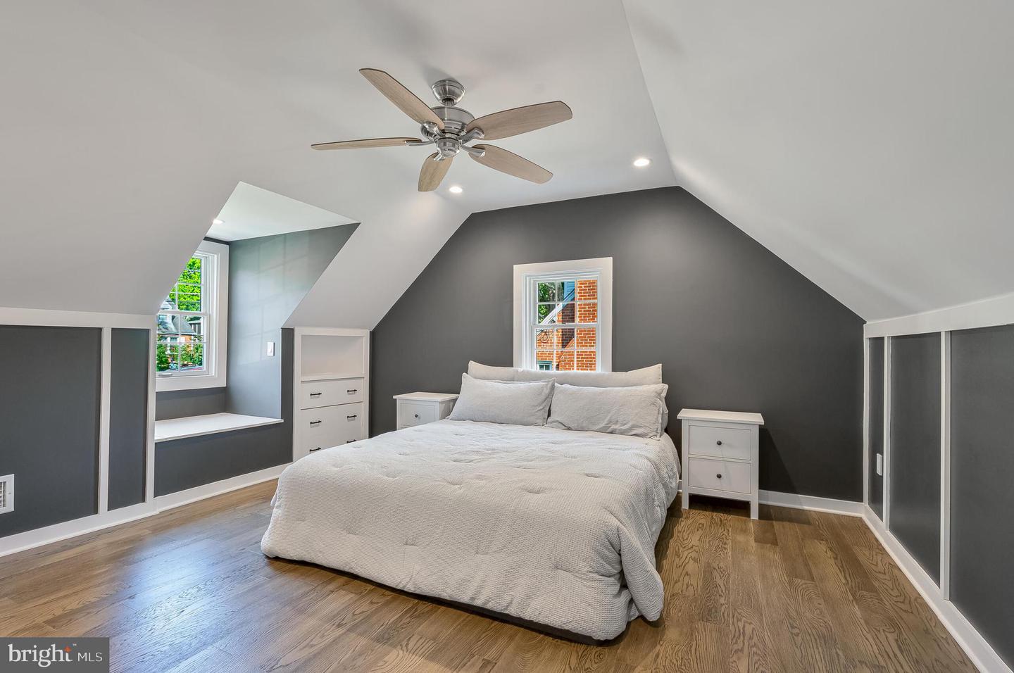 2843 GREENWAY BLVD, FALLS CHURCH, Virginia 22042, 3 Bedrooms Bedrooms, ,3 BathroomsBathrooms,Residential,For sale,2843 GREENWAY BLVD,VAFX2268930 MLS # VAFX2268930