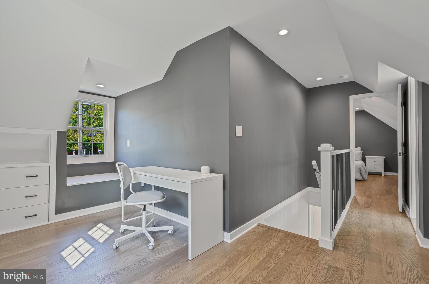 2843 GREENWAY BLVD, FALLS CHURCH, Virginia 22042, 3 Bedrooms Bedrooms, ,3 BathroomsBathrooms,Residential,For sale,2843 GREENWAY BLVD,VAFX2268930 MLS # VAFX2268930