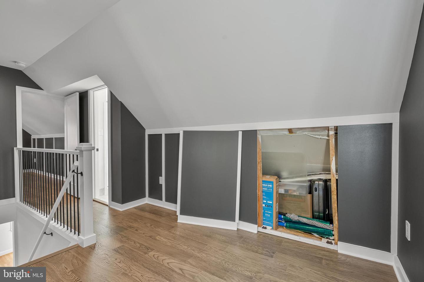 2843 GREENWAY BLVD, FALLS CHURCH, Virginia 22042, 3 Bedrooms Bedrooms, ,3 BathroomsBathrooms,Residential,For sale,2843 GREENWAY BLVD,VAFX2268930 MLS # VAFX2268930