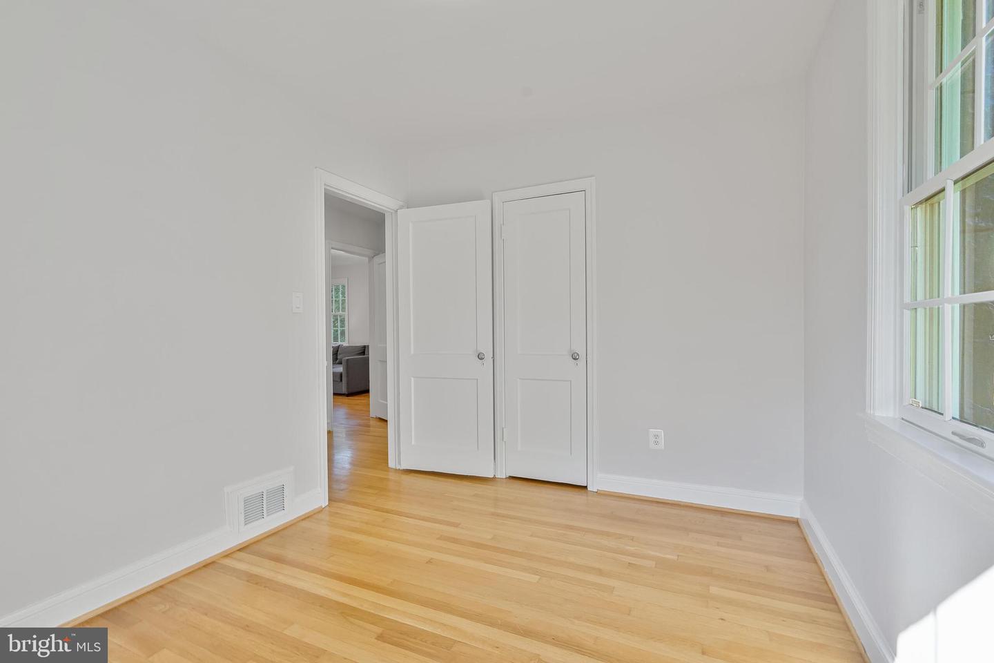 2843 GREENWAY BLVD, FALLS CHURCH, Virginia 22042, 3 Bedrooms Bedrooms, ,3 BathroomsBathrooms,Residential,For sale,2843 GREENWAY BLVD,VAFX2268930 MLS # VAFX2268930