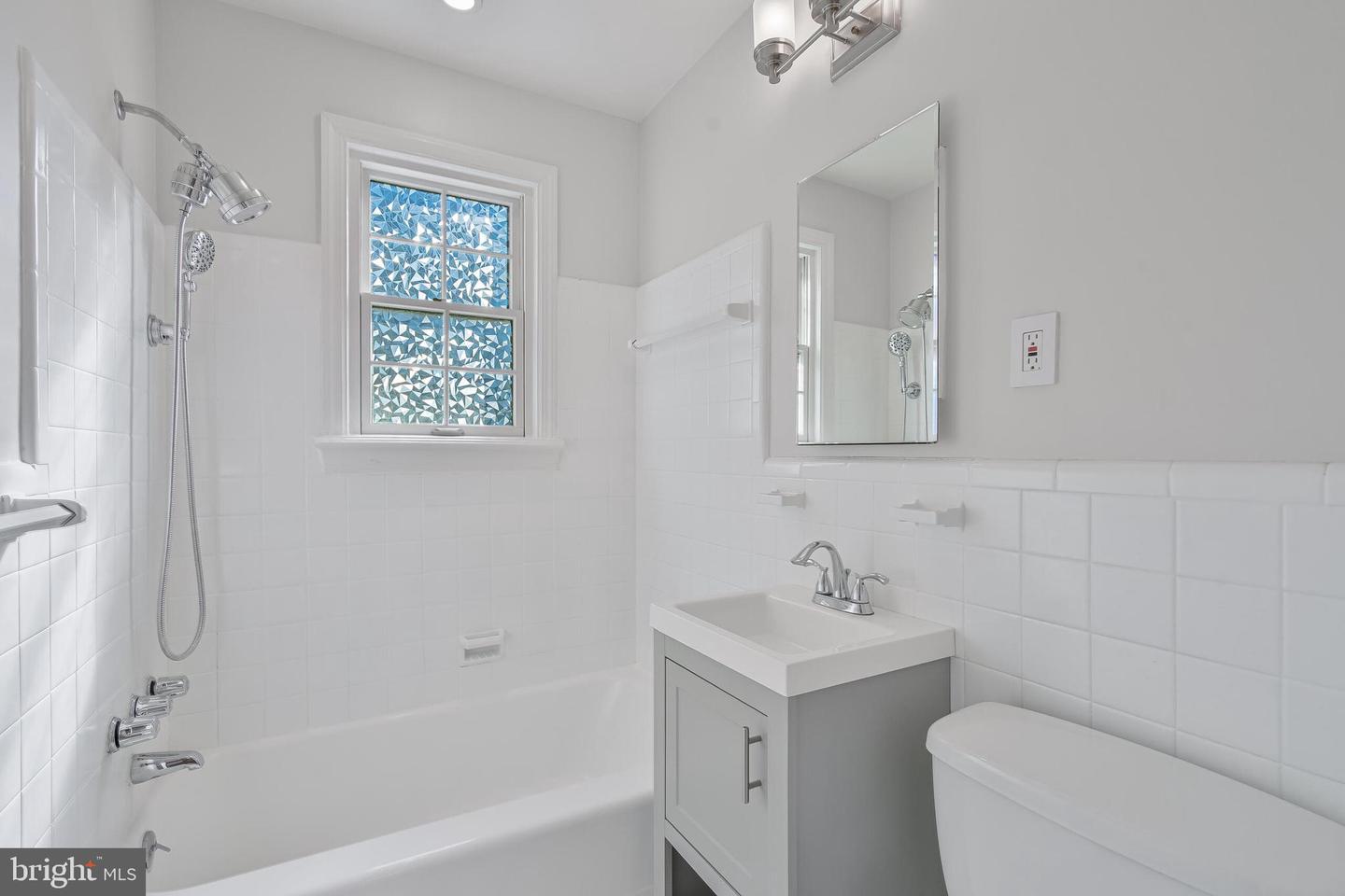 2843 GREENWAY BLVD, FALLS CHURCH, Virginia 22042, 3 Bedrooms Bedrooms, ,3 BathroomsBathrooms,Residential,For sale,2843 GREENWAY BLVD,VAFX2268930 MLS # VAFX2268930