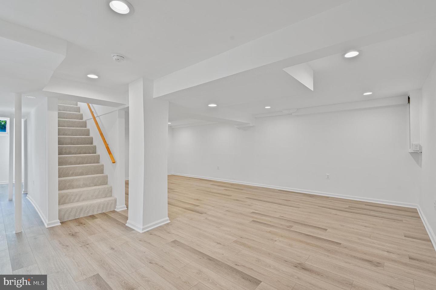 2843 GREENWAY BLVD, FALLS CHURCH, Virginia 22042, 3 Bedrooms Bedrooms, ,3 BathroomsBathrooms,Residential,For sale,2843 GREENWAY BLVD,VAFX2268930 MLS # VAFX2268930