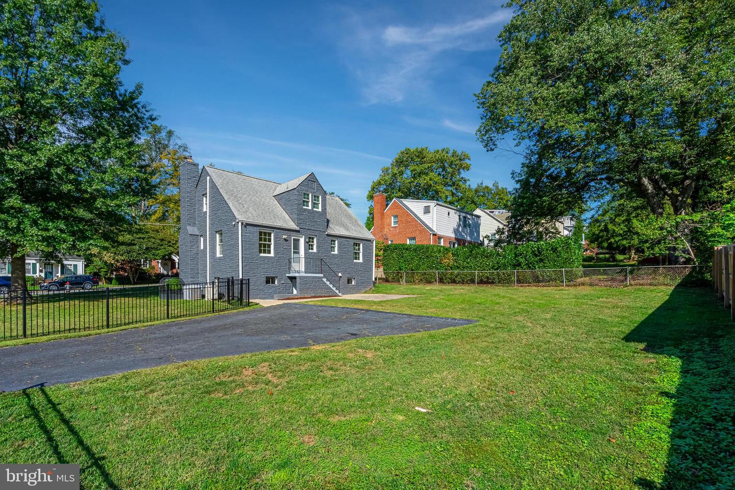 2843 GREENWAY BLVD, FALLS CHURCH, Virginia 22042, 3 Bedrooms Bedrooms, ,3 BathroomsBathrooms,Residential,For sale,2843 GREENWAY BLVD,VAFX2268930 MLS # VAFX2268930
