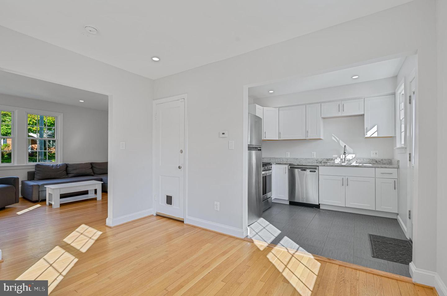 2843 GREENWAY BLVD, FALLS CHURCH, Virginia 22042, 3 Bedrooms Bedrooms, ,3 BathroomsBathrooms,Residential,For sale,2843 GREENWAY BLVD,VAFX2268930 MLS # VAFX2268930