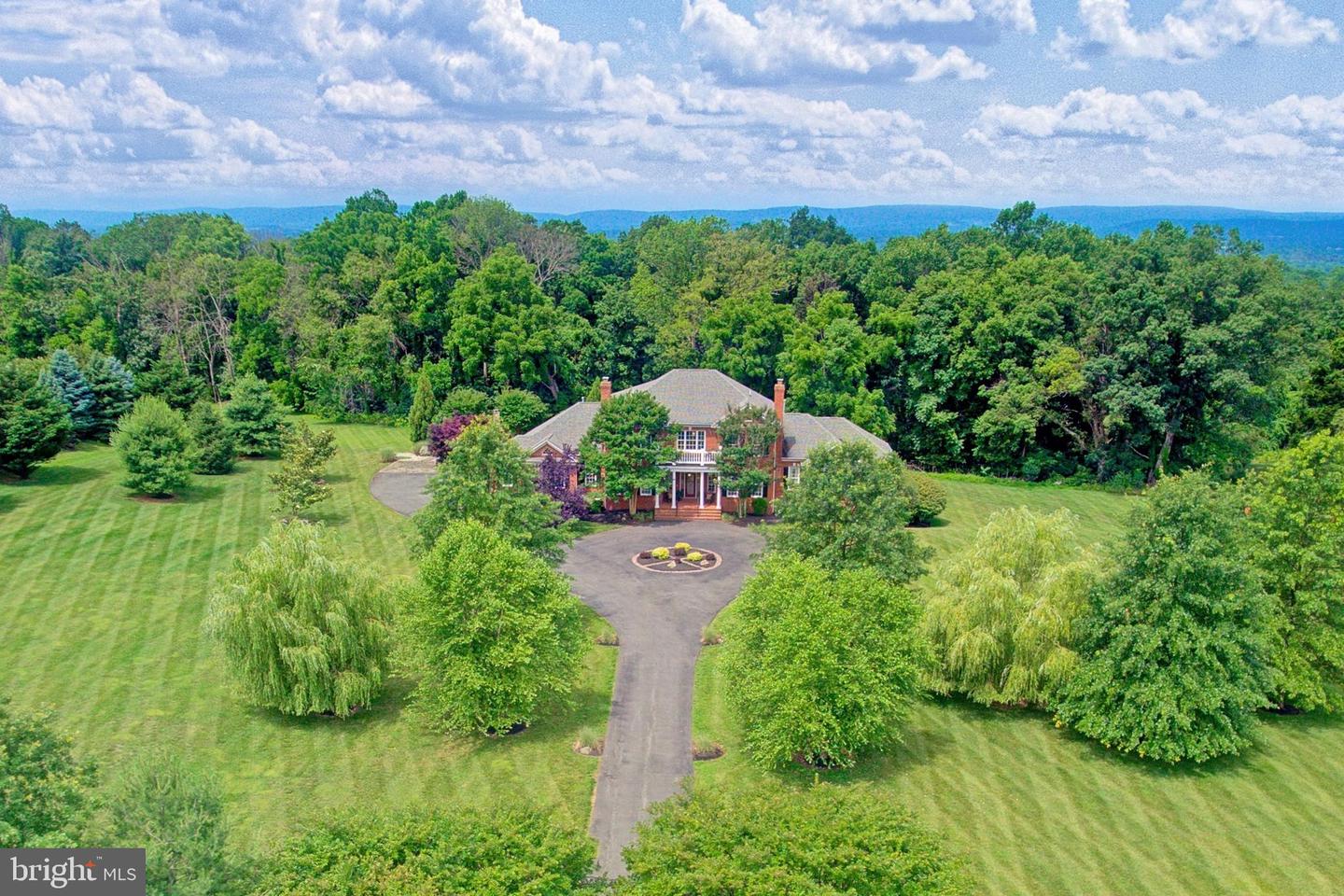 17009 BOLD VENTURE DR, LEESBURG, Virginia 20176, 4 Bedrooms Bedrooms, ,5 BathroomsBathrooms,Residential,For sale,17009 BOLD VENTURE DR,VALO2107466 MLS # VALO2107466