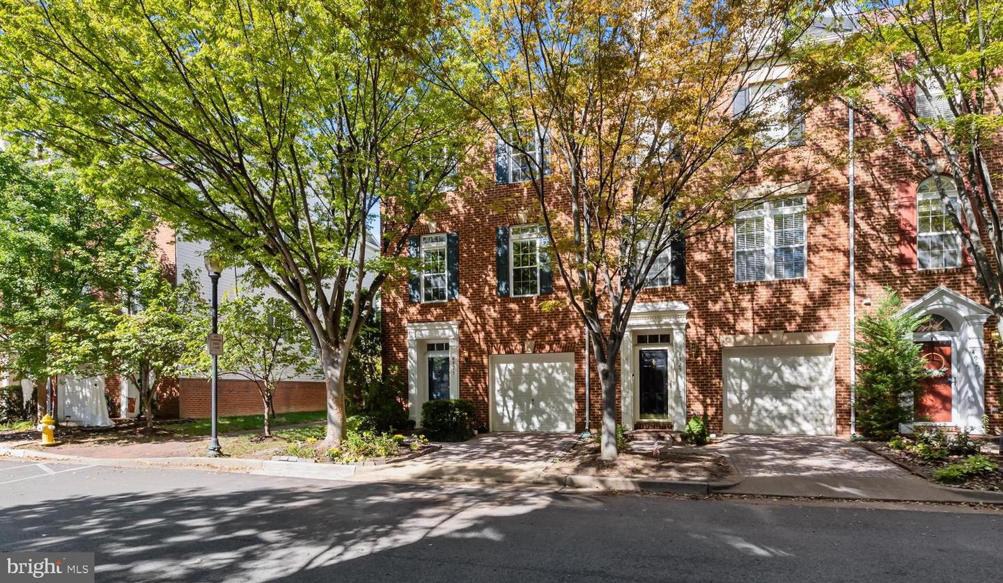 4925 WAPLE LN, ALEXANDRIA, Virginia 22304, 3 Bedrooms Bedrooms, ,2 BathroomsBathrooms,Residential,For sale,4925 WAPLE LN,VAAX2050122 MLS # VAAX2050122