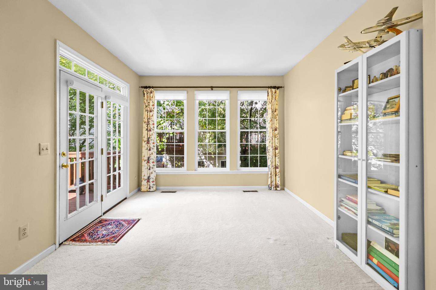 4925 WAPLE LN, ALEXANDRIA, Virginia 22304, 3 Bedrooms Bedrooms, ,2 BathroomsBathrooms,Residential,For sale,4925 WAPLE LN,VAAX2050122 MLS # VAAX2050122