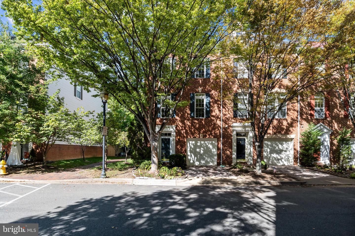 4925 WAPLE LN, ALEXANDRIA, Virginia 22304, 3 Bedrooms Bedrooms, ,2 BathroomsBathrooms,Residential,For sale,4925 WAPLE LN,VAAX2050122 MLS # VAAX2050122