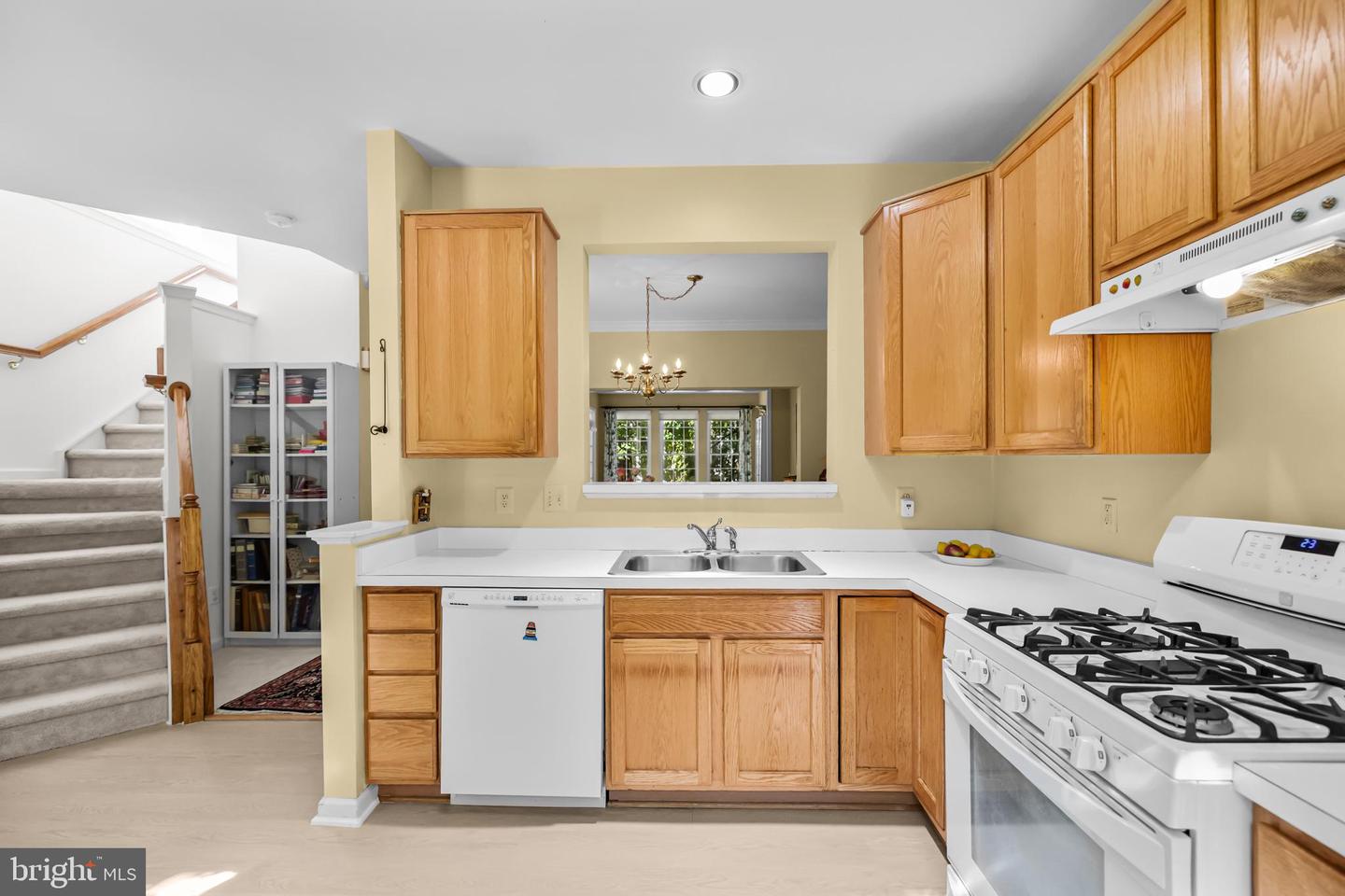 4925 WAPLE LN, ALEXANDRIA, Virginia 22304, 3 Bedrooms Bedrooms, ,2 BathroomsBathrooms,Residential,For sale,4925 WAPLE LN,VAAX2050122 MLS # VAAX2050122