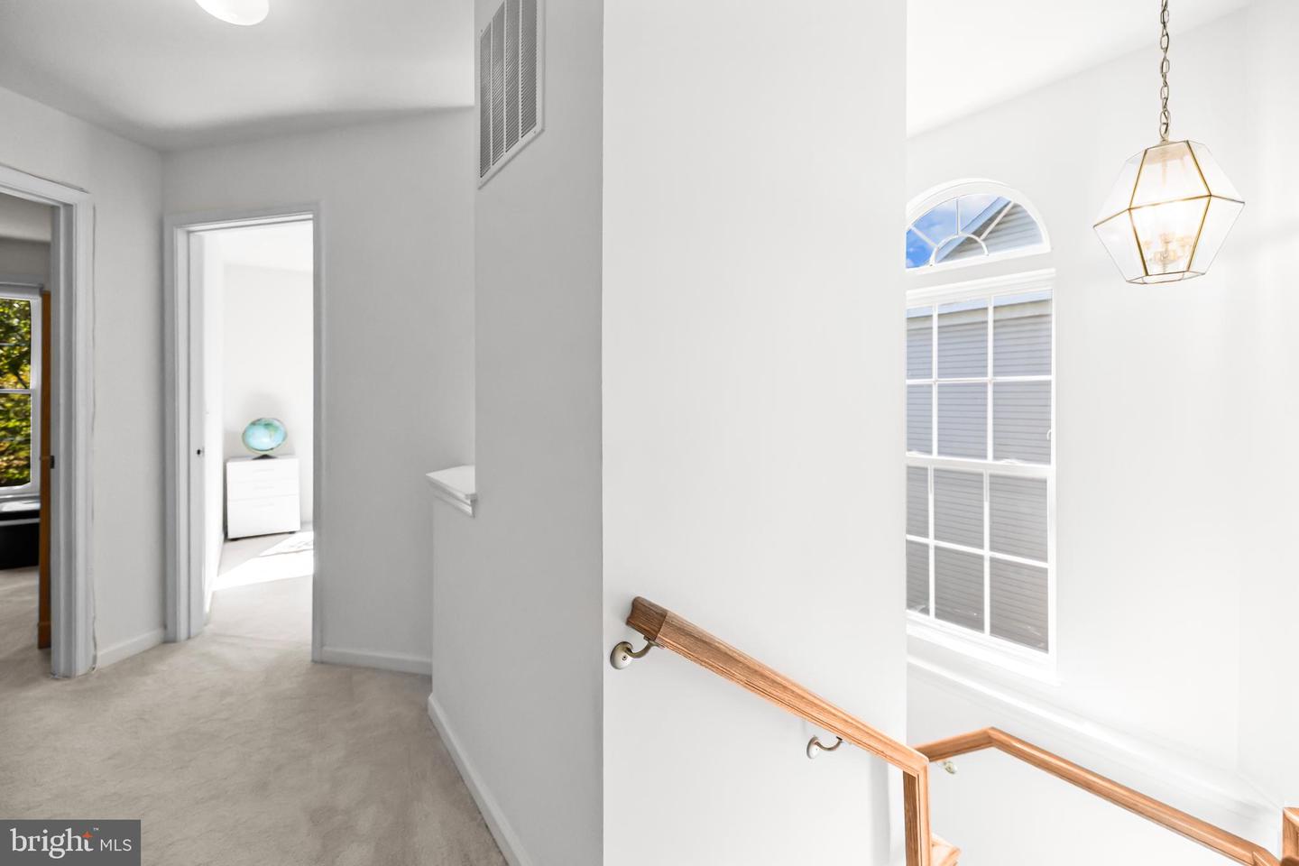 4925 WAPLE LN, ALEXANDRIA, Virginia 22304, 3 Bedrooms Bedrooms, ,2 BathroomsBathrooms,Residential,For sale,4925 WAPLE LN,VAAX2050122 MLS # VAAX2050122