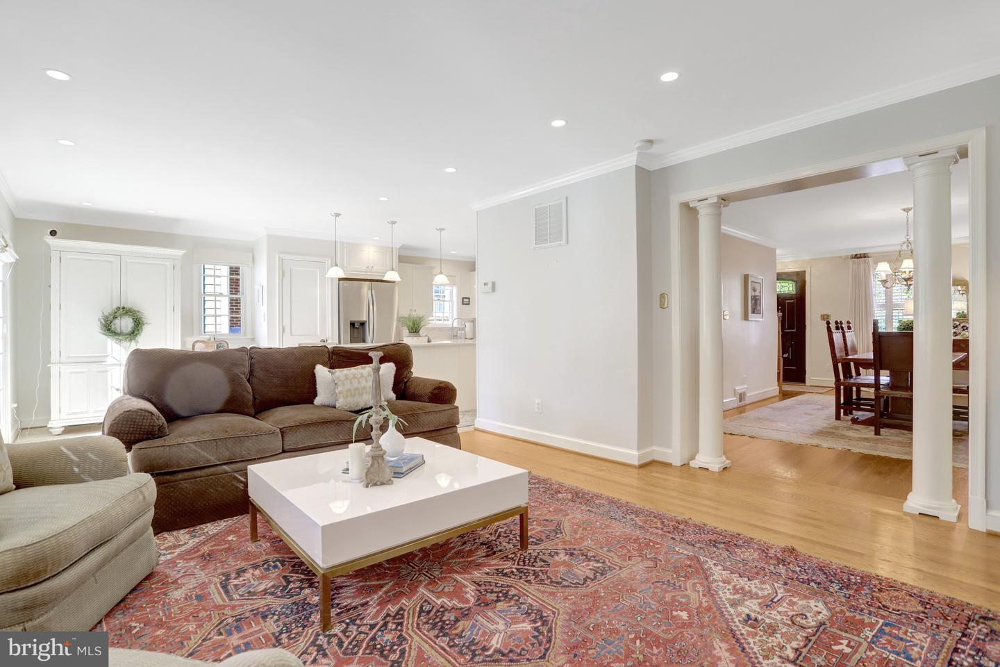 1114 HARRISON ST N, ARLINGTON, Virginia 22205, 3 Bedrooms Bedrooms, ,2 BathroomsBathrooms,Residential,For sale,1114 HARRISON ST N,VAAR2064162 MLS # VAAR2064162