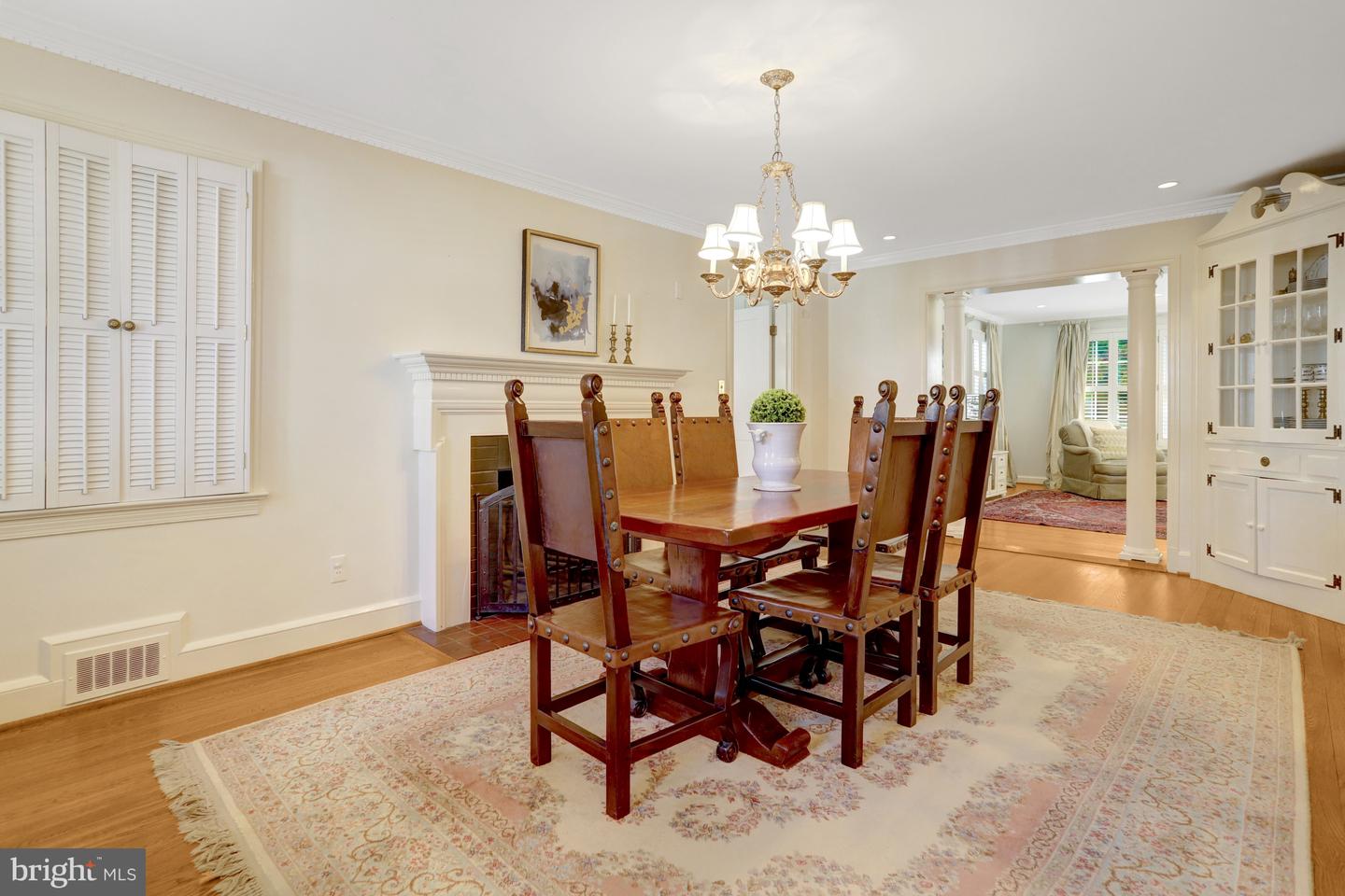 1114 HARRISON ST N, ARLINGTON, Virginia 22205, 3 Bedrooms Bedrooms, ,2 BathroomsBathrooms,Residential,For sale,1114 HARRISON ST N,VAAR2064162 MLS # VAAR2064162
