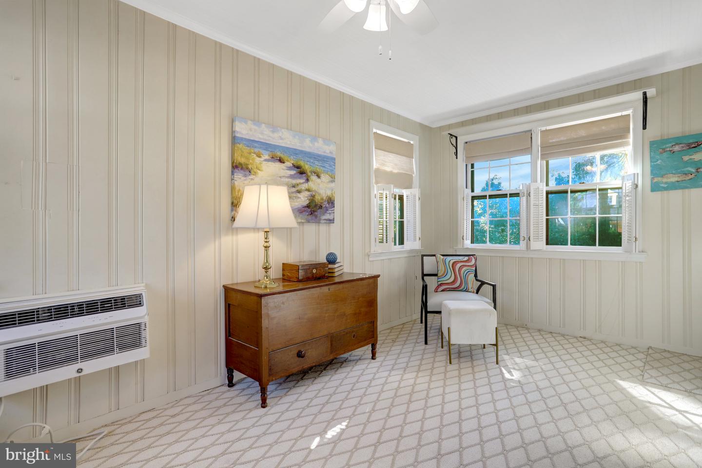 1114 HARRISON ST N, ARLINGTON, Virginia 22205, 3 Bedrooms Bedrooms, ,2 BathroomsBathrooms,Residential,For sale,1114 HARRISON ST N,VAAR2064162 MLS # VAAR2064162