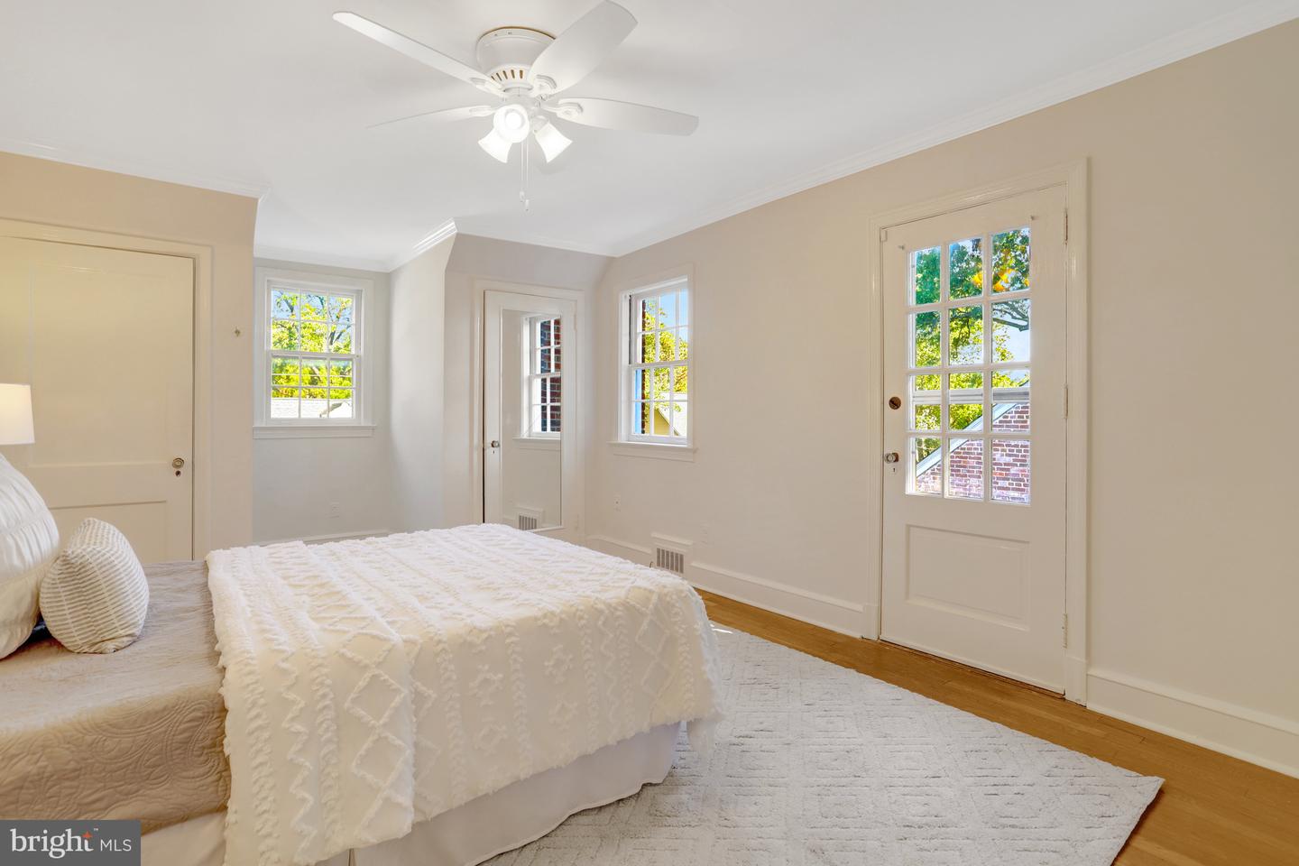 1114 HARRISON ST N, ARLINGTON, Virginia 22205, 3 Bedrooms Bedrooms, ,2 BathroomsBathrooms,Residential,For sale,1114 HARRISON ST N,VAAR2064162 MLS # VAAR2064162