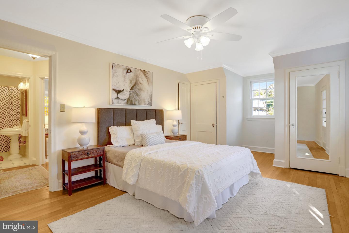 1114 HARRISON ST N, ARLINGTON, Virginia 22205, 3 Bedrooms Bedrooms, ,2 BathroomsBathrooms,Residential,For sale,1114 HARRISON ST N,VAAR2064162 MLS # VAAR2064162