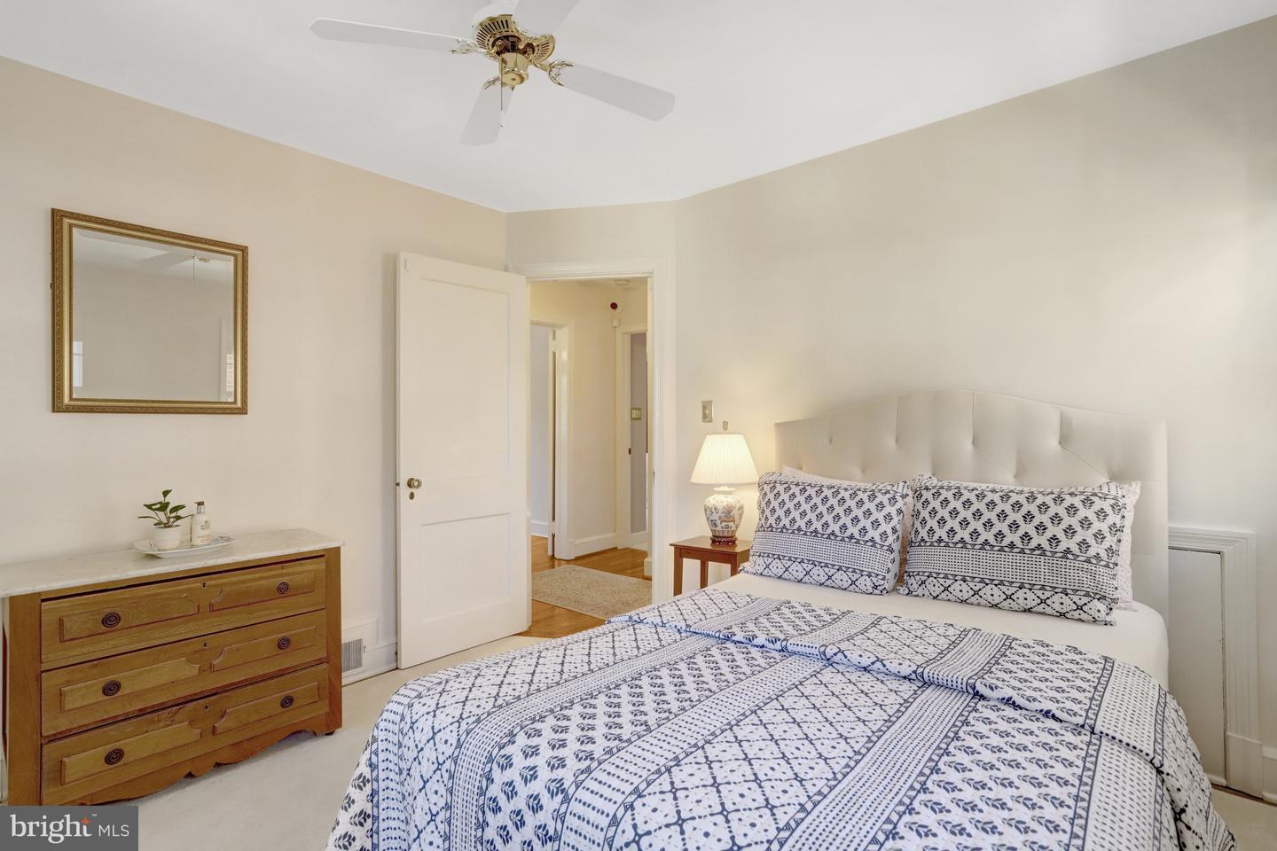 1114 HARRISON ST N, ARLINGTON, Virginia 22205, 3 Bedrooms Bedrooms, ,2 BathroomsBathrooms,Residential,For sale,1114 HARRISON ST N,VAAR2064162 MLS # VAAR2064162