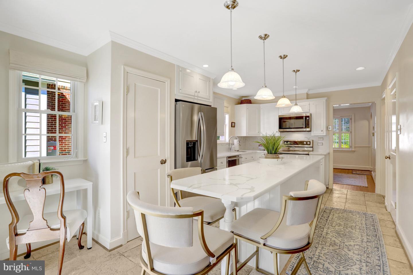 1114 HARRISON ST N, ARLINGTON, Virginia 22205, 3 Bedrooms Bedrooms, ,2 BathroomsBathrooms,Residential,For sale,1114 HARRISON ST N,VAAR2064162 MLS # VAAR2064162