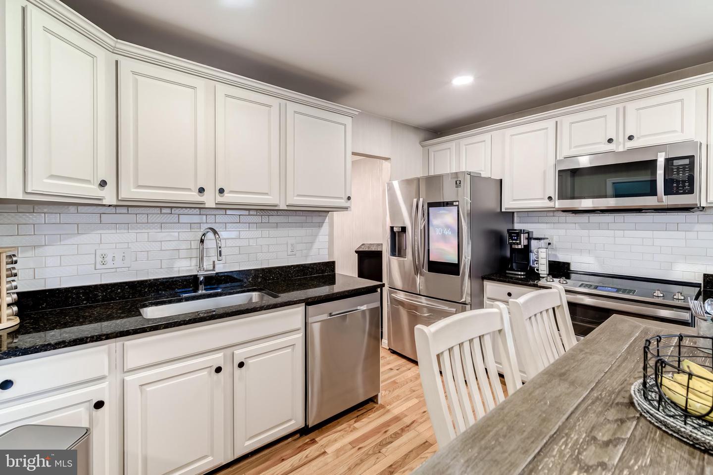 2937 CAMBRIDGE DR, WOODBRIDGE, Virginia 22192, 3 Bedrooms Bedrooms, ,3 BathroomsBathrooms,Residential,For sale,2937 CAMBRIDGE DR,VAPW2104638 MLS # VAPW2104638