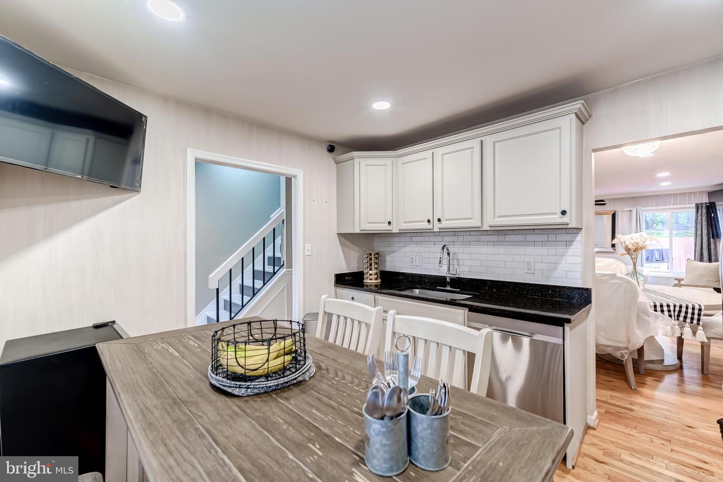 2937 CAMBRIDGE DR, WOODBRIDGE, Virginia 22192, 3 Bedrooms Bedrooms, ,3 BathroomsBathrooms,Residential,For sale,2937 CAMBRIDGE DR,VAPW2104638 MLS # VAPW2104638