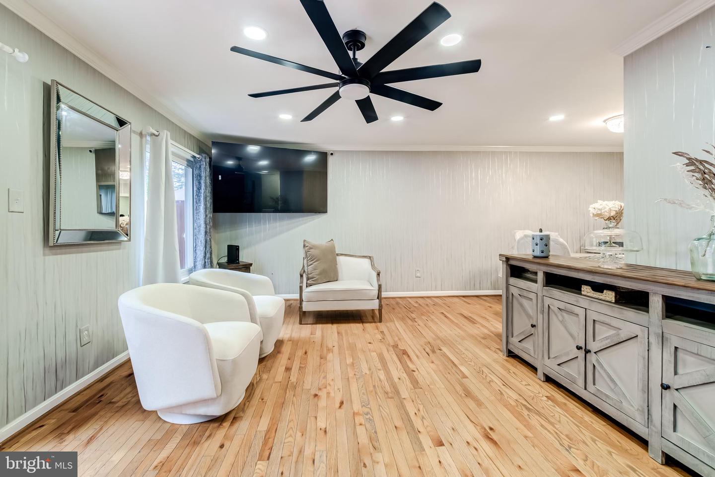 2937 CAMBRIDGE DR, WOODBRIDGE, Virginia 22192, 3 Bedrooms Bedrooms, ,3 BathroomsBathrooms,Residential,For sale,2937 CAMBRIDGE DR,VAPW2104638 MLS # VAPW2104638