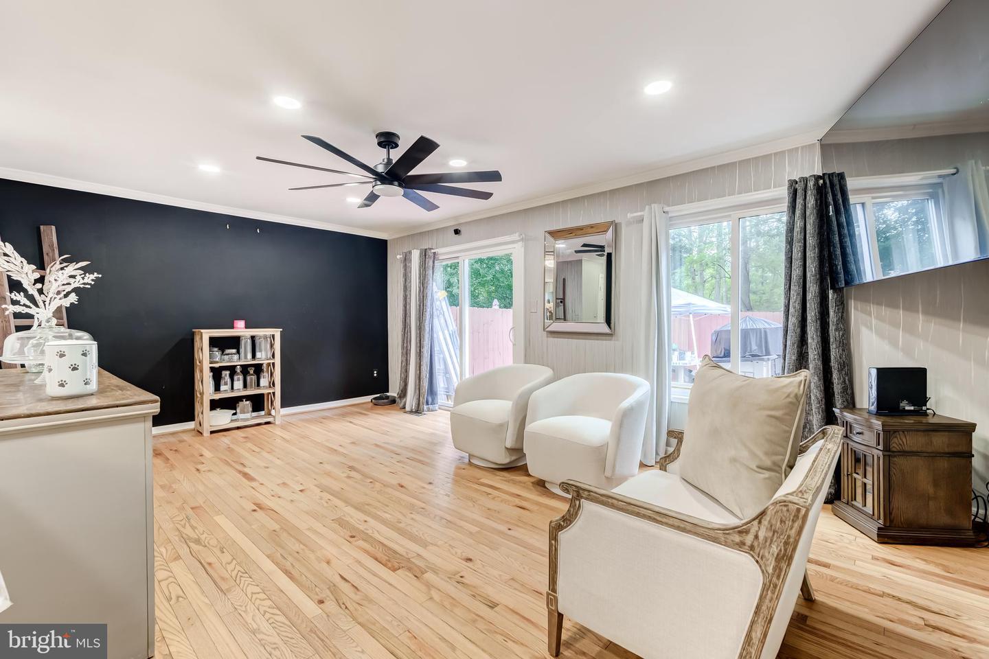 2937 CAMBRIDGE DR, WOODBRIDGE, Virginia 22192, 3 Bedrooms Bedrooms, ,3 BathroomsBathrooms,Residential,For sale,2937 CAMBRIDGE DR,VAPW2104638 MLS # VAPW2104638