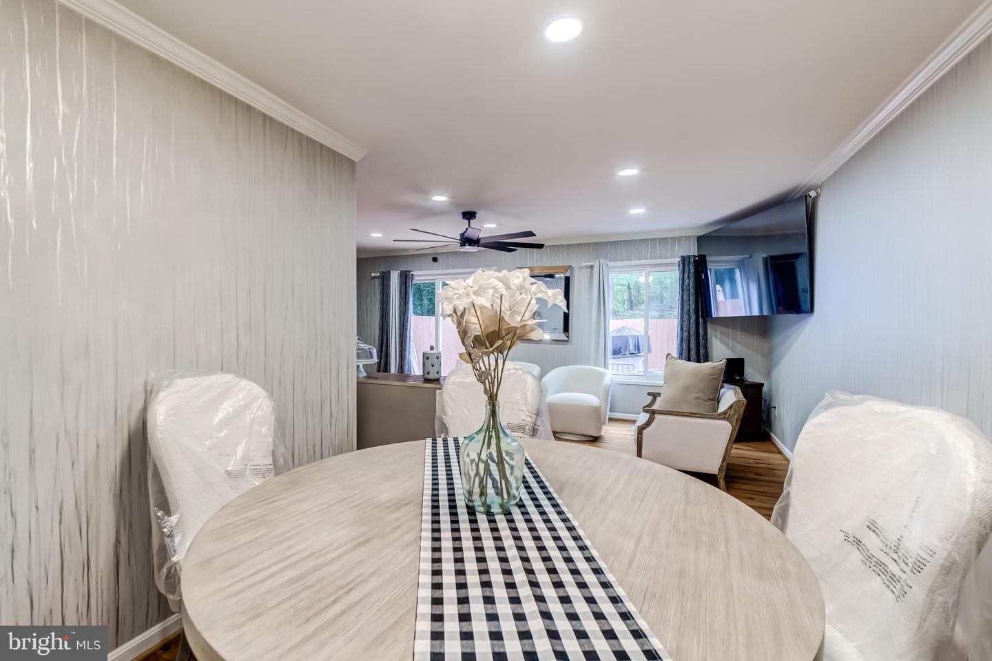 2937 CAMBRIDGE DR, WOODBRIDGE, Virginia 22192, 3 Bedrooms Bedrooms, ,3 BathroomsBathrooms,Residential,For sale,2937 CAMBRIDGE DR,VAPW2104638 MLS # VAPW2104638