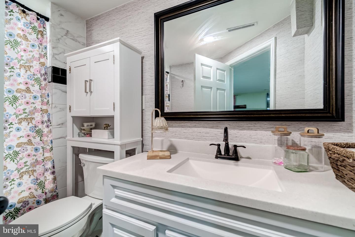 2937 CAMBRIDGE DR, WOODBRIDGE, Virginia 22192, 3 Bedrooms Bedrooms, ,3 BathroomsBathrooms,Residential,For sale,2937 CAMBRIDGE DR,VAPW2104638 MLS # VAPW2104638