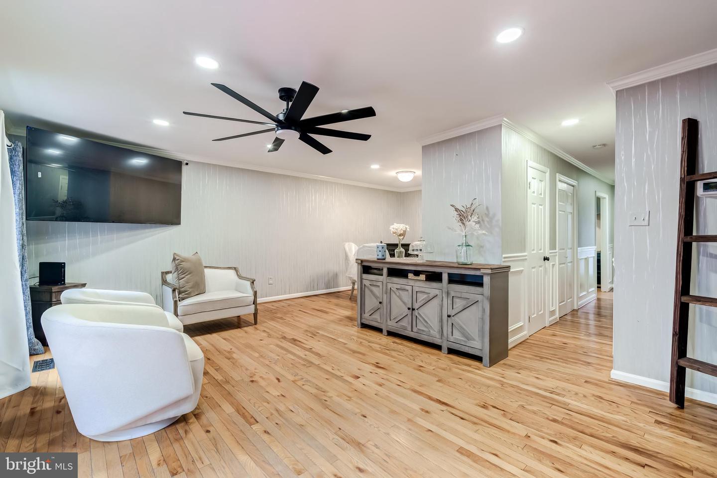 2937 CAMBRIDGE DR, WOODBRIDGE, Virginia 22192, 3 Bedrooms Bedrooms, ,3 BathroomsBathrooms,Residential,For sale,2937 CAMBRIDGE DR,VAPW2104638 MLS # VAPW2104638