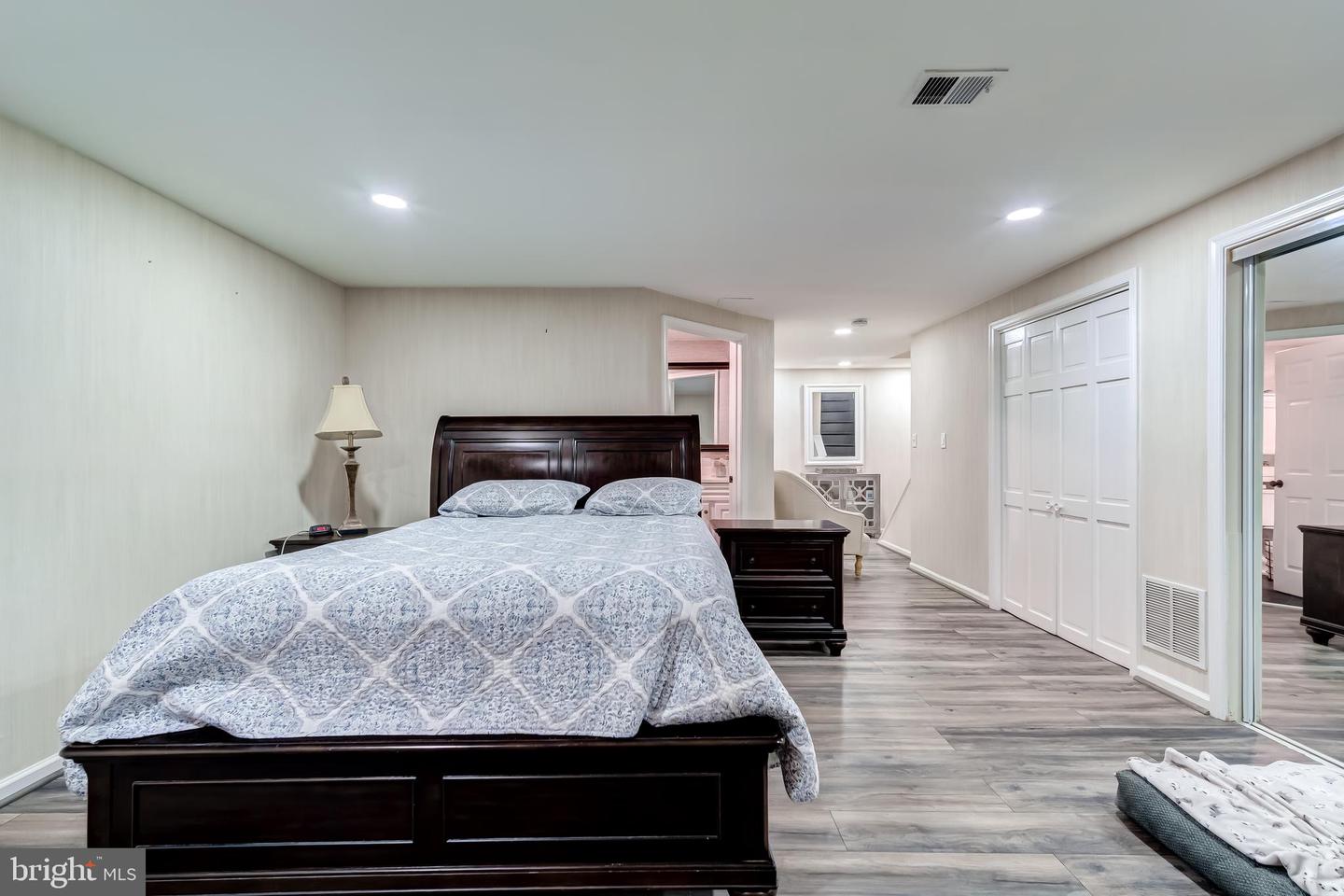 2937 CAMBRIDGE DR, WOODBRIDGE, Virginia 22192, 3 Bedrooms Bedrooms, ,3 BathroomsBathrooms,Residential,For sale,2937 CAMBRIDGE DR,VAPW2104638 MLS # VAPW2104638