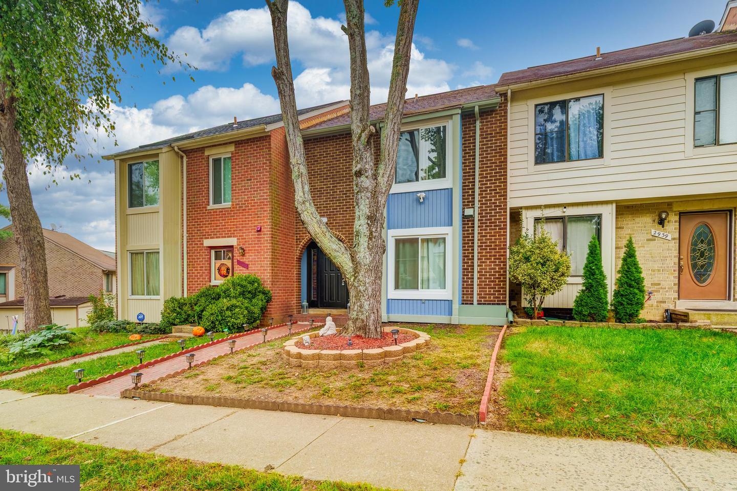 2937 CAMBRIDGE DR, WOODBRIDGE, Virginia 22192, 3 Bedrooms Bedrooms, ,3 BathroomsBathrooms,Residential,For sale,2937 CAMBRIDGE DR,VAPW2104638 MLS # VAPW2104638