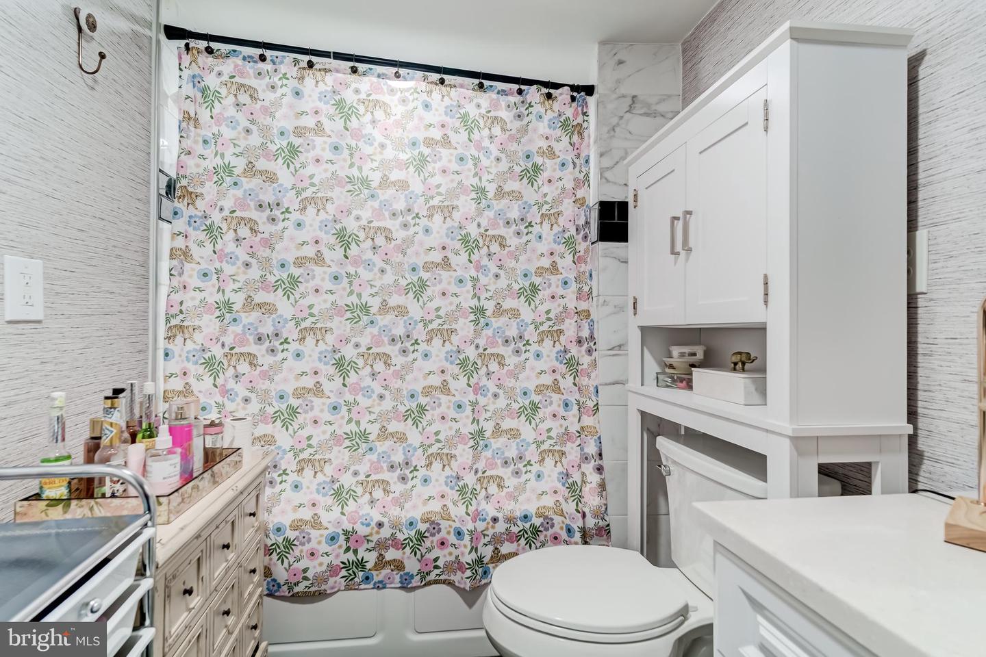 2937 CAMBRIDGE DR, WOODBRIDGE, Virginia 22192, 3 Bedrooms Bedrooms, ,3 BathroomsBathrooms,Residential,For sale,2937 CAMBRIDGE DR,VAPW2104638 MLS # VAPW2104638
