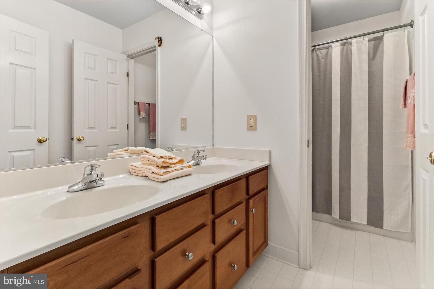 635 GALINA WAY, WARRENTON, Virginia 20186, 5 Bedrooms Bedrooms, ,3 BathroomsBathrooms,Residential,For sale,635 GALINA WAY,VAFQ2018416 MLS # VAFQ2018416