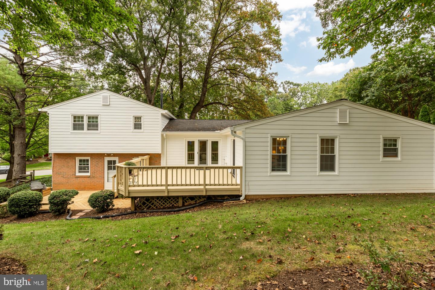 9107 JOYCE PHILLIP CT, SPRINGFIELD, Virginia 22153, 5 Bedrooms Bedrooms, ,3 BathroomsBathrooms,Residential,For sale,9107 JOYCE PHILLIP CT,VAFX2269016 MLS # VAFX2269016
