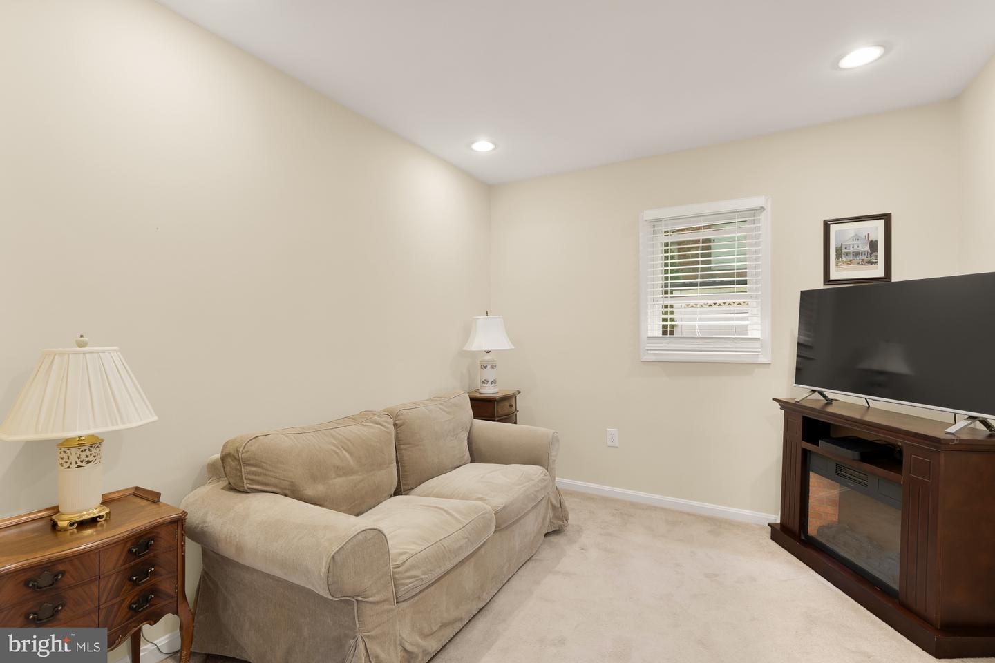 9107 JOYCE PHILLIP CT, SPRINGFIELD, Virginia 22153, 5 Bedrooms Bedrooms, ,3 BathroomsBathrooms,Residential,For sale,9107 JOYCE PHILLIP CT,VAFX2269016 MLS # VAFX2269016