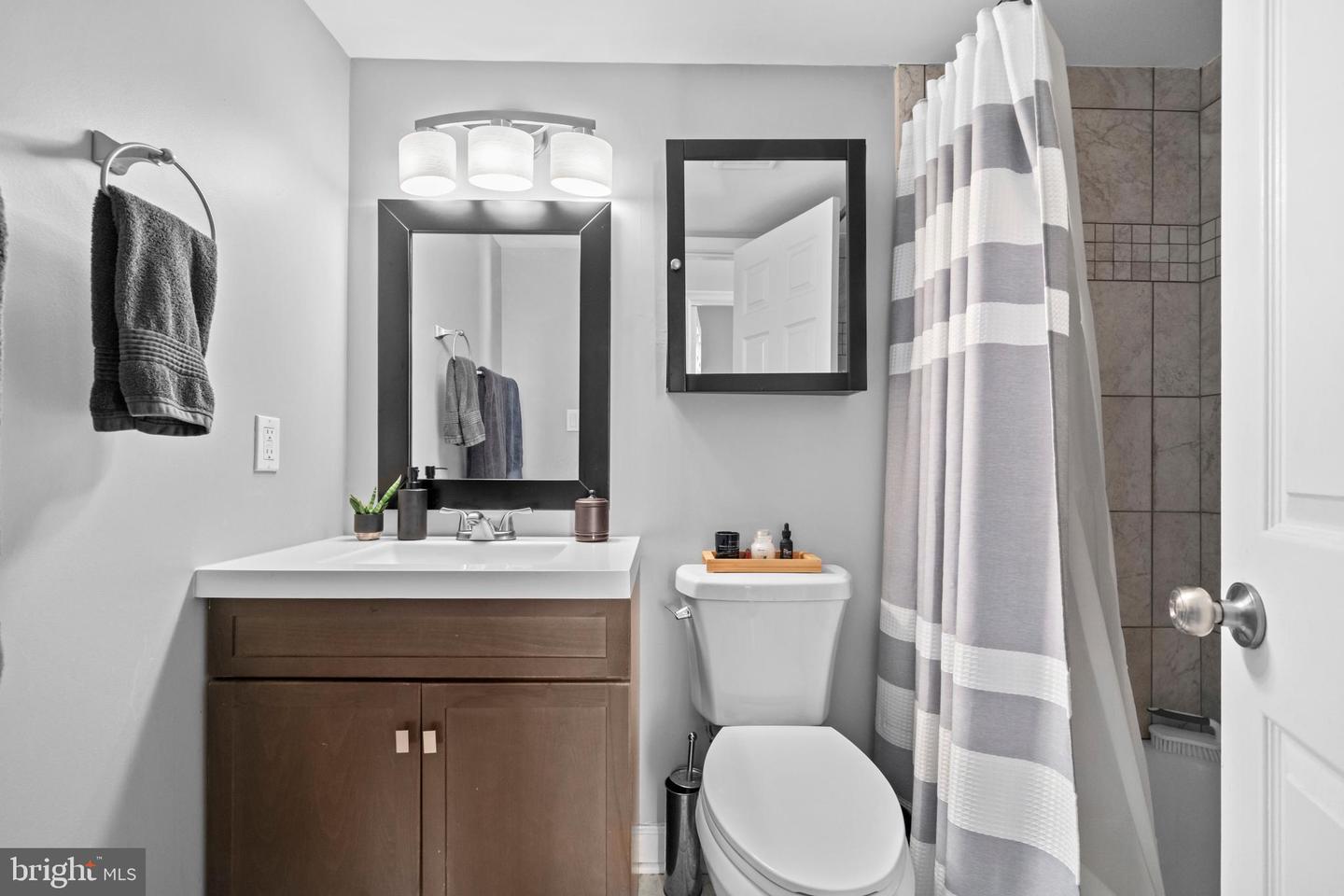 1322 RHODE ISLAND AVE NW #6, WASHINGTON, District Of Columbia 20005, 2 Bedrooms Bedrooms, ,1 BathroomBathrooms,Residential,For sale,1322 RHODE ISLAND AVE NW #6,DCDC2223956 MLS # DCDC2223956