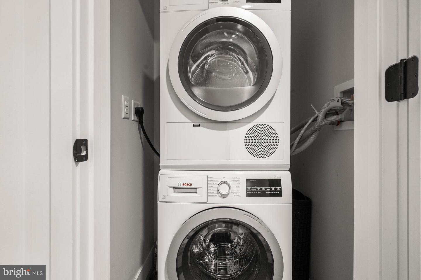 1300 4TH ST SE #312, WASHINGTON, District Of Columbia 20003, 2 Bedrooms Bedrooms, ,2 BathroomsBathrooms,Residential,For sale,1300 4TH ST SE #312,DCDC2223984 MLS # DCDC2223984