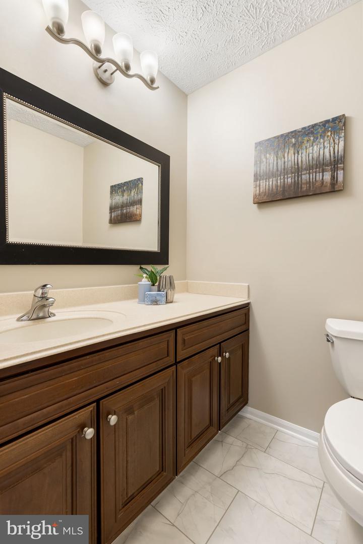 16606 ACCOLON CT, DUMFRIES, Virginia 22025, 4 Bedrooms Bedrooms, 18 Rooms Rooms,3 BathroomsBathrooms,Residential,For sale,16606 ACCOLON CT,VAPW2104716 MLS # VAPW2104716