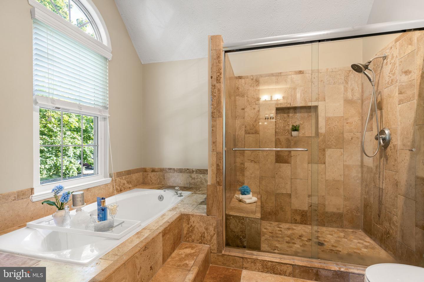 16606 ACCOLON CT, DUMFRIES, Virginia 22025, 4 Bedrooms Bedrooms, 18 Rooms Rooms,3 BathroomsBathrooms,Residential,For sale,16606 ACCOLON CT,VAPW2104716 MLS # VAPW2104716