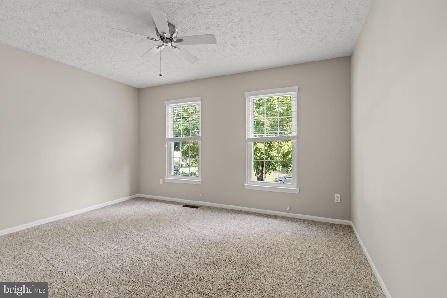 16606 ACCOLON CT, DUMFRIES, Virginia 22025, 4 Bedrooms Bedrooms, 18 Rooms Rooms,3 BathroomsBathrooms,Residential,For sale,16606 ACCOLON CT,VAPW2104716 MLS # VAPW2104716