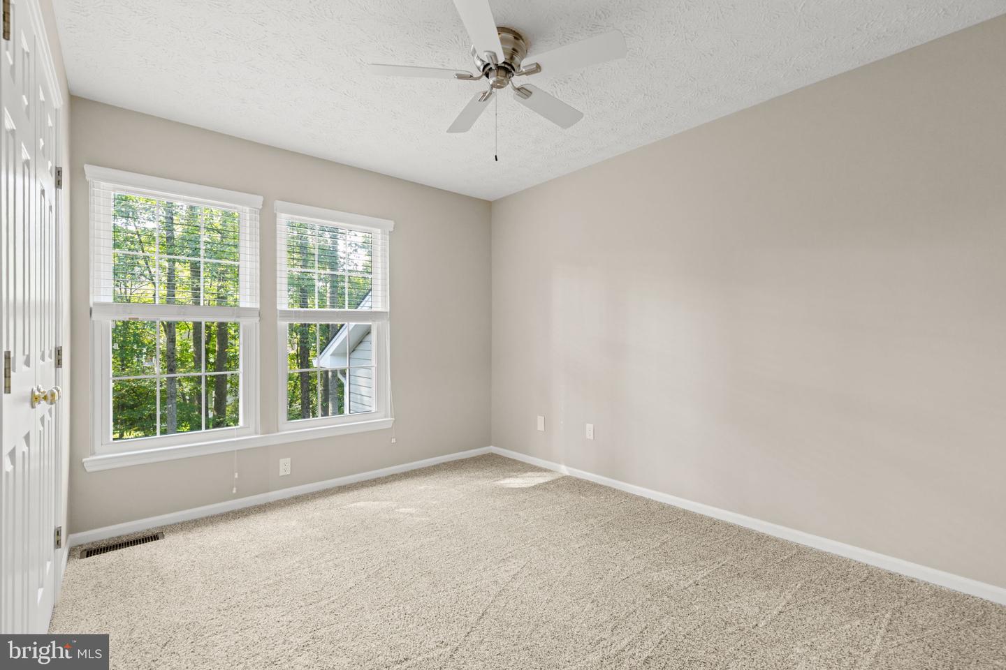 16606 ACCOLON CT, DUMFRIES, Virginia 22025, 4 Bedrooms Bedrooms, 18 Rooms Rooms,3 BathroomsBathrooms,Residential,For sale,16606 ACCOLON CT,VAPW2104716 MLS # VAPW2104716