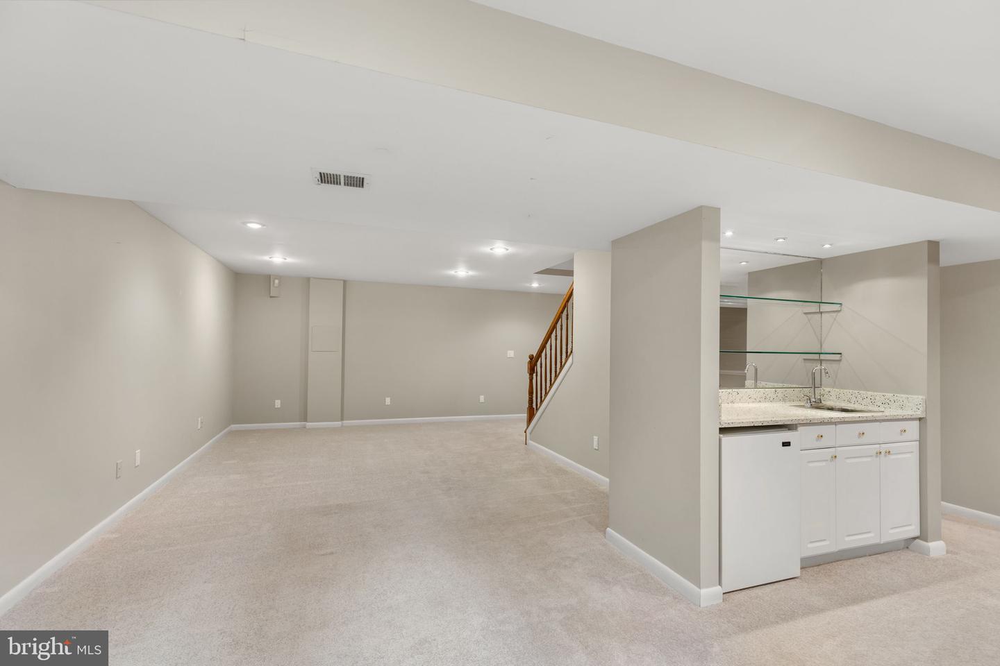 16606 ACCOLON CT, DUMFRIES, Virginia 22025, 4 Bedrooms Bedrooms, 18 Rooms Rooms,3 BathroomsBathrooms,Residential,For sale,16606 ACCOLON CT,VAPW2104716 MLS # VAPW2104716