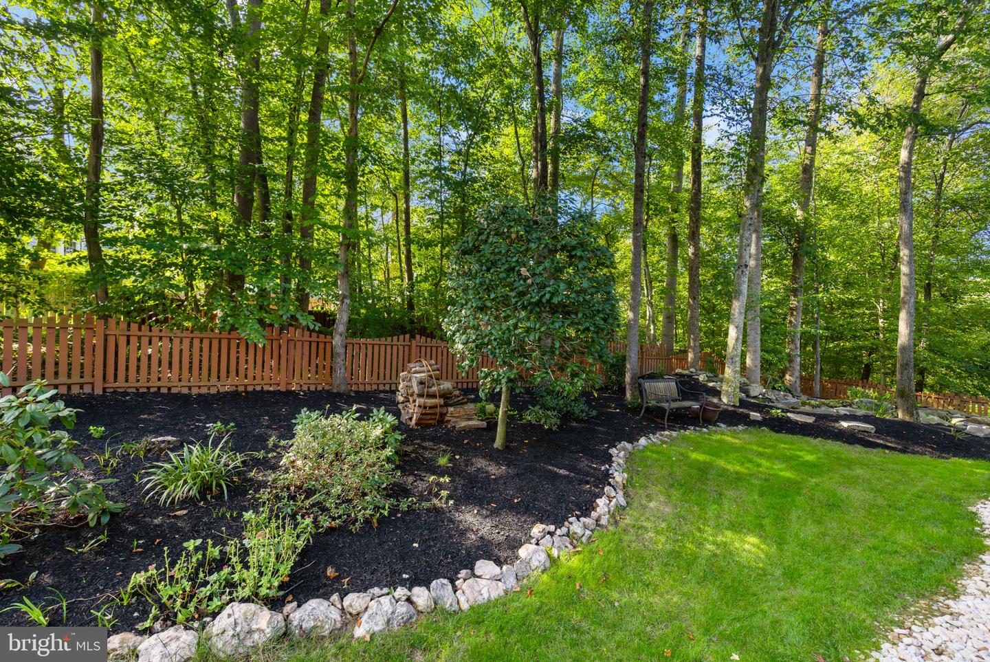 16606 ACCOLON CT, DUMFRIES, Virginia 22025, 4 Bedrooms Bedrooms, 18 Rooms Rooms,3 BathroomsBathrooms,Residential,For sale,16606 ACCOLON CT,VAPW2104716 MLS # VAPW2104716