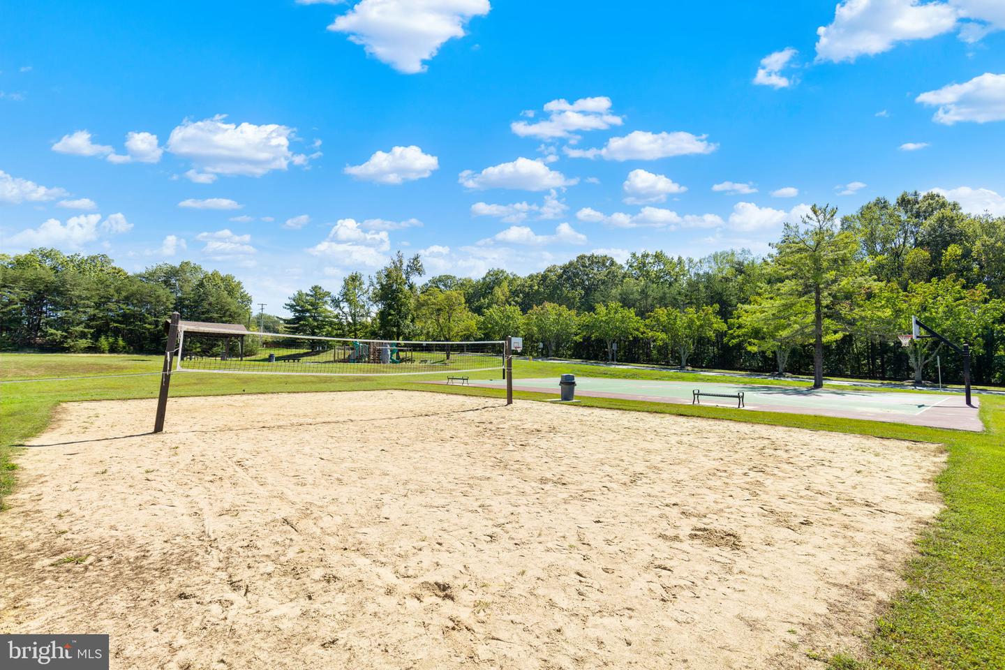 16606 ACCOLON CT, DUMFRIES, Virginia 22025, 4 Bedrooms Bedrooms, 18 Rooms Rooms,3 BathroomsBathrooms,Residential,For sale,16606 ACCOLON CT,VAPW2104716 MLS # VAPW2104716